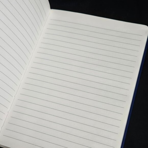 DAISO Japan Disney Mickey & Minnie Mouse Hard Cover Notebook B6 Red Blue 70pgs - Picture 4 of 7